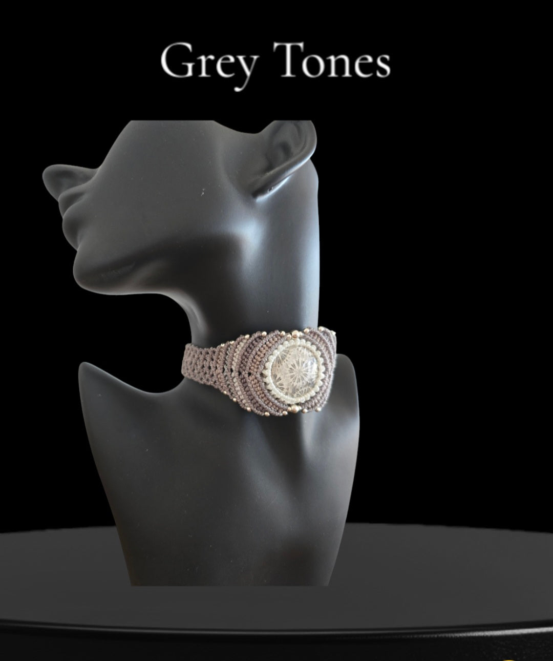 KC Choker - Fossilised Coral in Grey and White