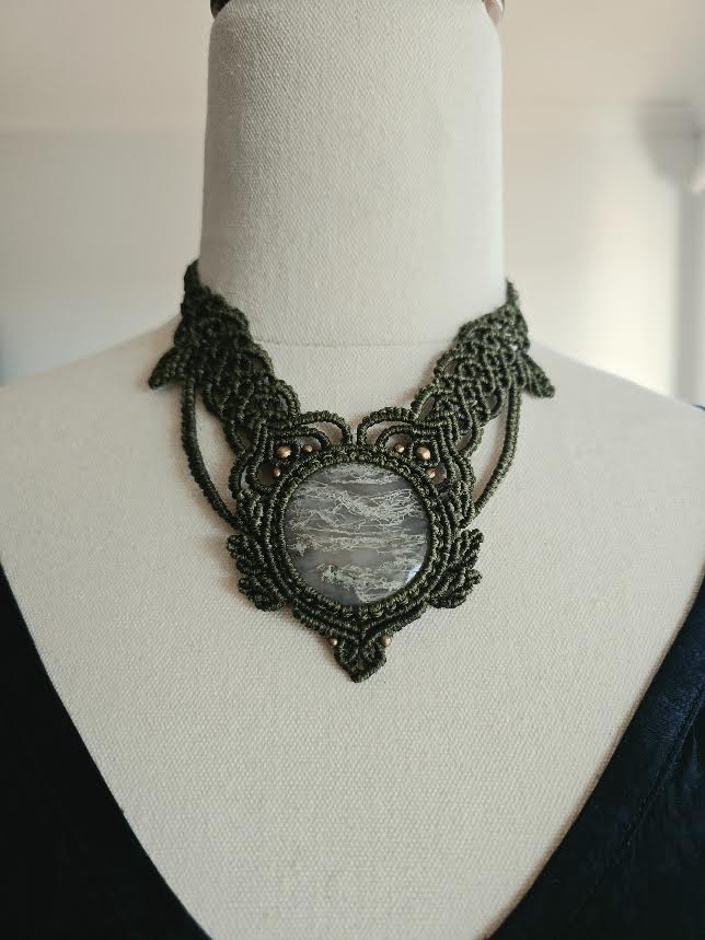 Show Stopper Choker - Moss Agate Centre Piece
