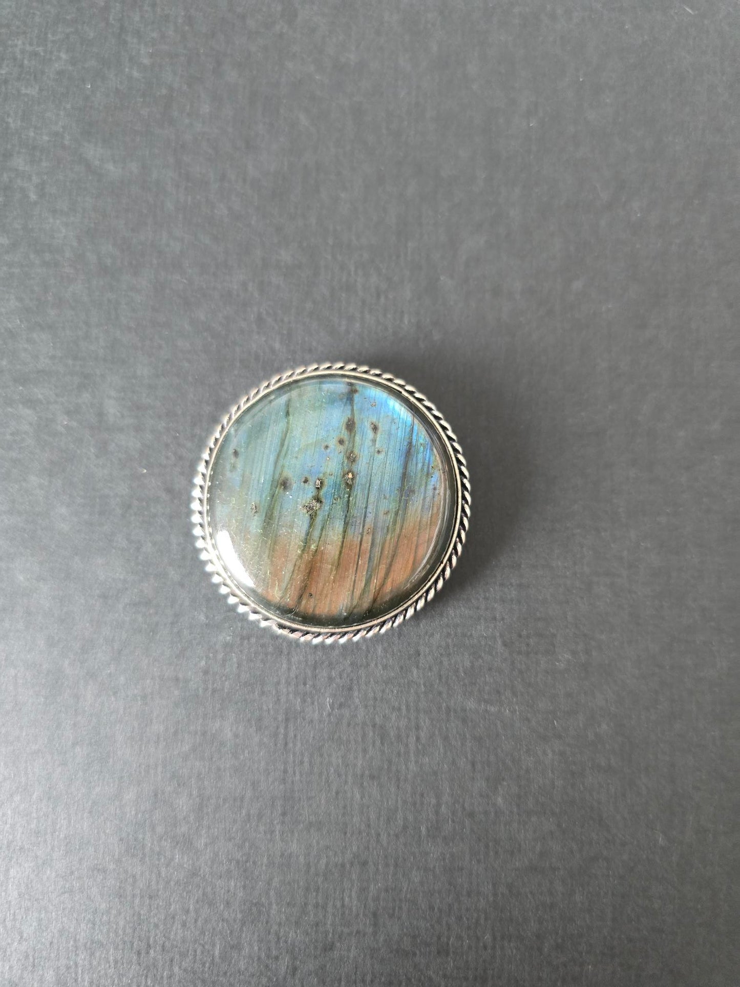 Labradorite Multiflash - Silver Grooved Cabochon