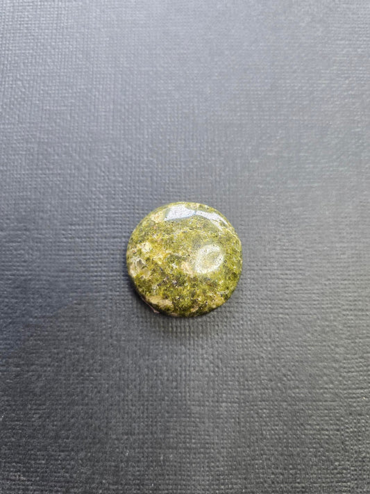 Epidote Round