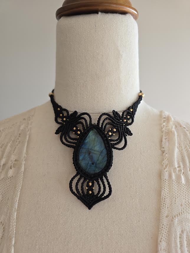 Labradorite Collar