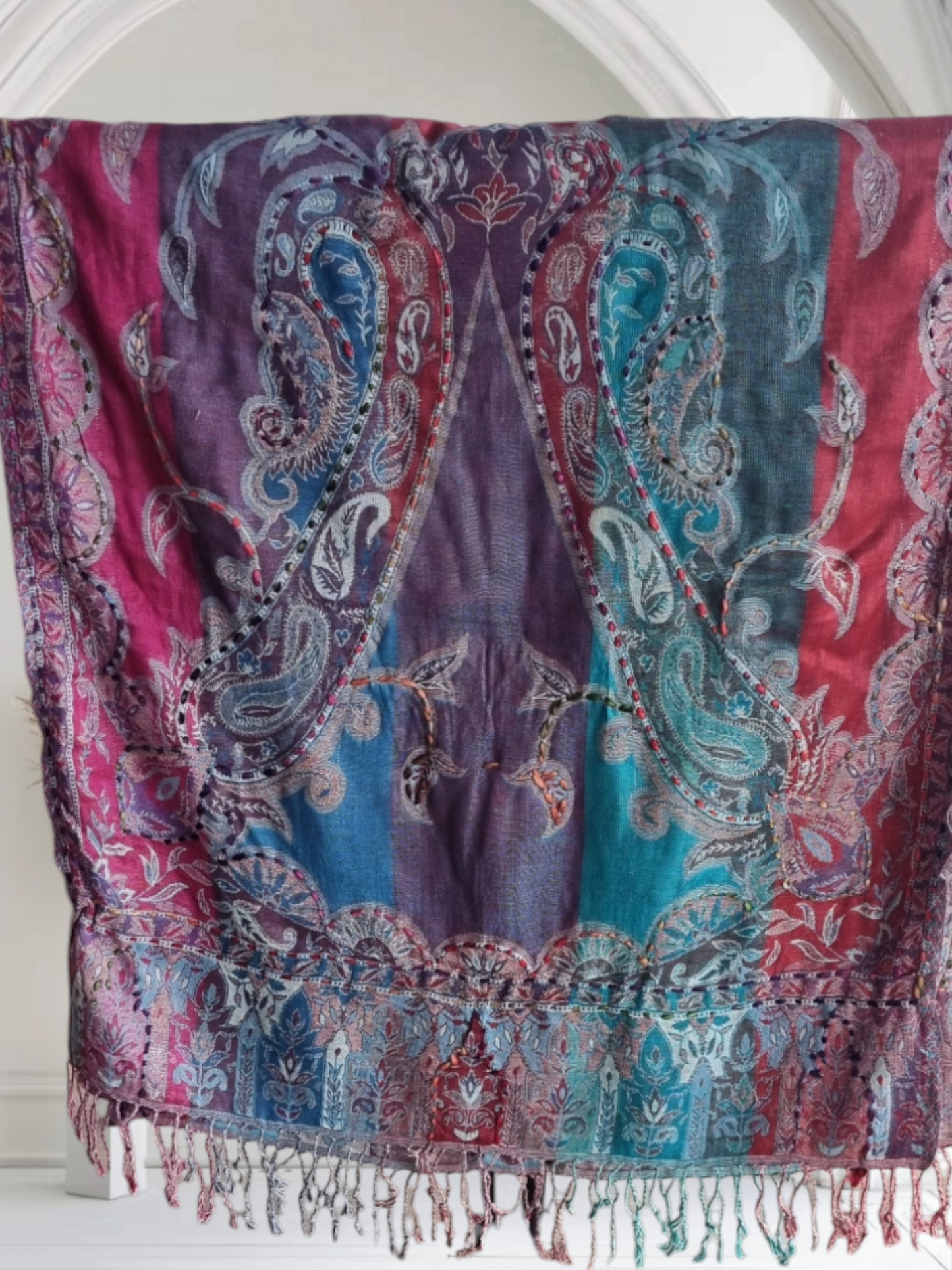 Scarf - Hand Embroidery - Autumn nights