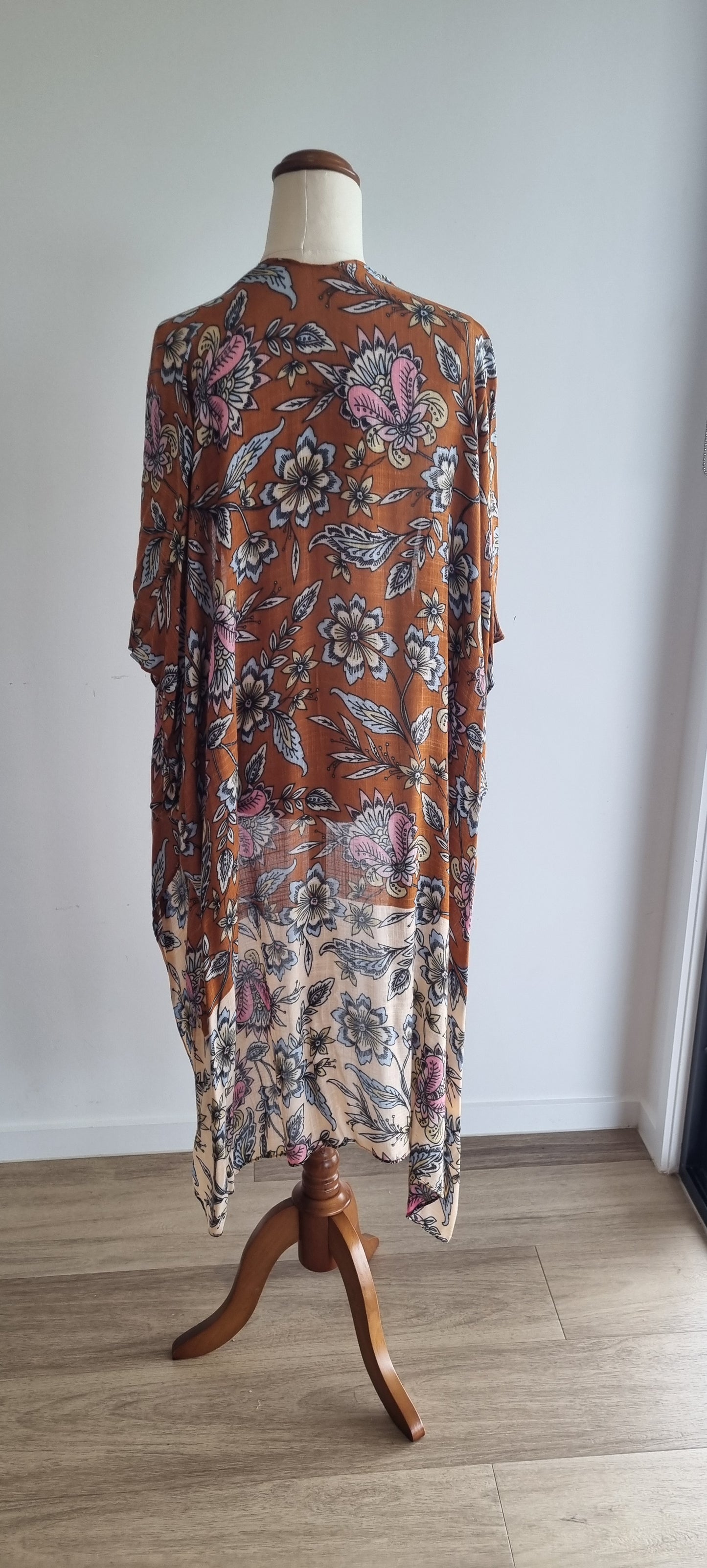 Shrug - Brown & Blue Flowers