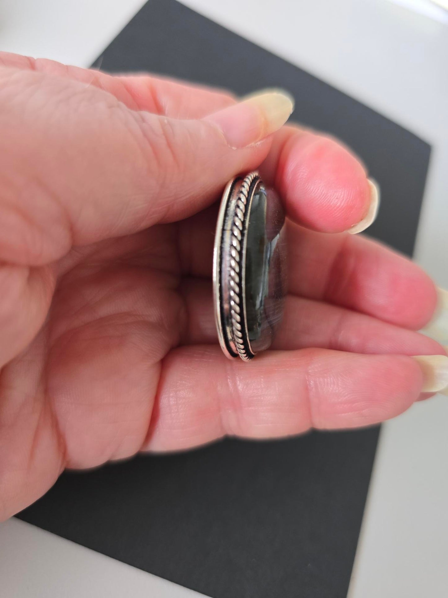 Labradorite Multiflash - Silver Grooved Cabochon