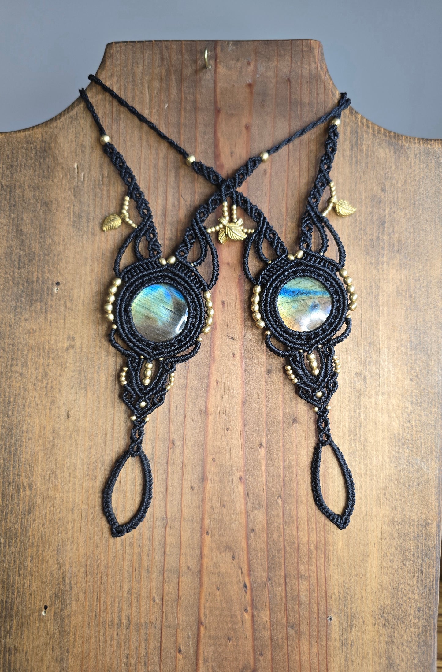 Toe Sandals - Hand Knotted Labradorites